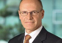 Wolfgang Dopf, Vorstand für das Ressort Energie bei der Linz AG, setzt auf energieeffiziente Fernwärme und Biomasse. 