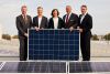 Karl Gasta (Bezirksvorsteher Stellvertreter Donaustadt), Josef Taucher (SPÖ-Landtagsabgeordneter), Birgit Hebein (Vizebürgermeisterin), Ernst Nevrivry (Bezirksvorsteher Donaustadt) und Anton Cech (Center Manager). (Foto: Sabri Didi)