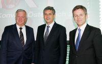 Rudolf Kemler, Internetoffensive Österreich, findet zumindest bei der Veranstaltung Gehör bei Vizekanzler Michael Spindelegger und Staatssekretär Josef Ostermayer.