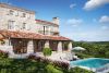 Natursteinhäuser wie die Villa San Bartolo in der Nähe des Burgenstädtchens Motovun zählen zu den begehrtesten Investments.