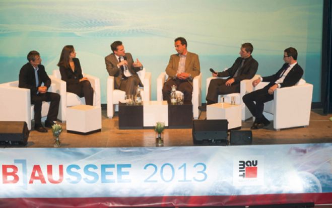 (Foto: bereitgestellt) Abschließende Podiumsdiskussion mit Hans Peter Hutter, Sophie Karmasin, Moderator Tarek Leitner, Robert Schmid, Thomas Kopsguter und Markus Vill.