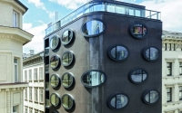 Auszeichnung für Hotel und Festivalhalle. Das Hotel Topazz überzeugte die AIT-Jury mit einer selbstbewussten Architektur auf engstem Raum.