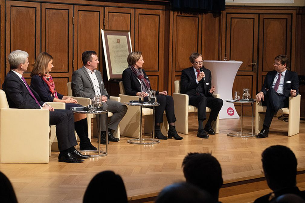 Jubiläum. Die Wiener Netze ­hatten anlässlich 120 Jahre Elektrizität in Wien zu einem Podiumsgespräch eingeladen.