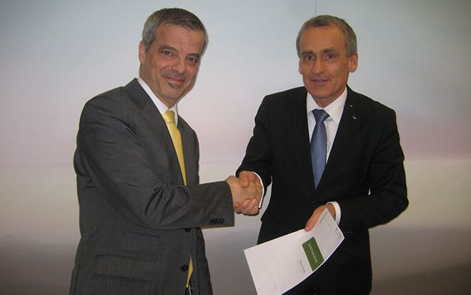 (Foto:Euritas) BIT-Direktor Giovanni Conti und BRZ-Geschäftsführer Roland Jabkowski freuen sich über die Zusammenarbeit in der europäischen Verwaltungs-IT. 