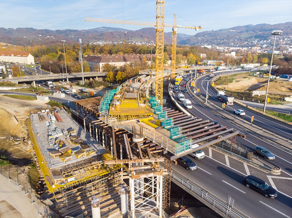 Der Ausbau der A 7 Mühlkreis Autobahn schreitet sichtbar und plangemäß voran.  (Quelle: ASFINAG/Mike Wolf)