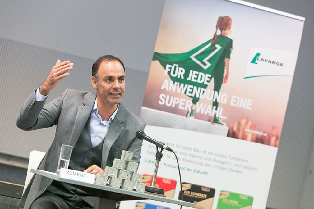 Die neue Dekarbonisierungs-Roadmap ist Lafarge-CEO Berthold Kren ein echtes Anliegen.