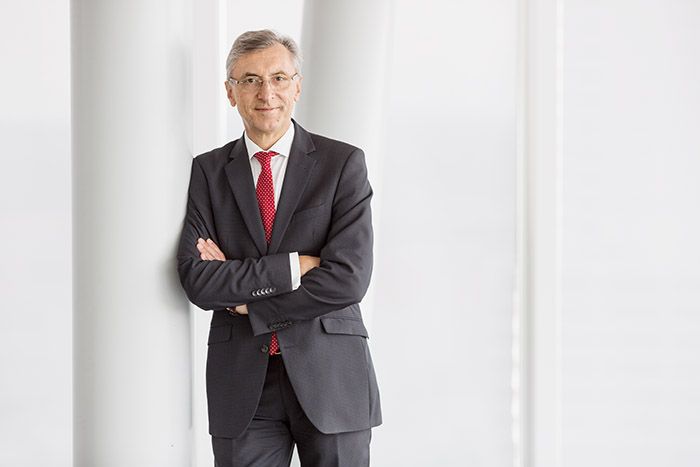 "Der Erfolg unseres Unternehmens steht und fällt mit unseren Beschäftigten", freut sich Strabag-Chef Thomas Birtel über den HR-Staatspreis Knewledge.