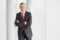 "Der Erfolg unseres Unternehmens steht und fällt mit unseren Beschäftigten", freut sich Strabag-Chef Thomas Birtel über den HR-Staatspreis Knewledge.
