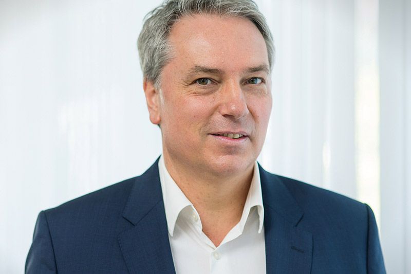 "Der Markt fließt in unsere F&amp;E-Aktivitäten immer stärker ein. Die Zeiten, wo man im stillen Kämmerchen ein Produkt entwickelt und dann damit den Markt überzeugen will, sind vorbei. Das kann zwar gut gehen, kann aber auch ordentlich schief gehen", erklärt Peter Jaksch.