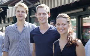 Die miavia-Macher Andreas Röttl, Bianca Busetti und Christian Papauschek erschaffen mit journi nun auch einen mobilen Reisebegleiter.