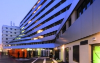 Die spektakuläre Architektur sorgt für viel Licht, war für die Realisierung der Haustechnik aber eine große Herausforderung.