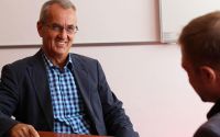 Karl Wurm, Obmann der gemeinnützigen Bauvereinigungen. Foto: Milena Krobath_ 