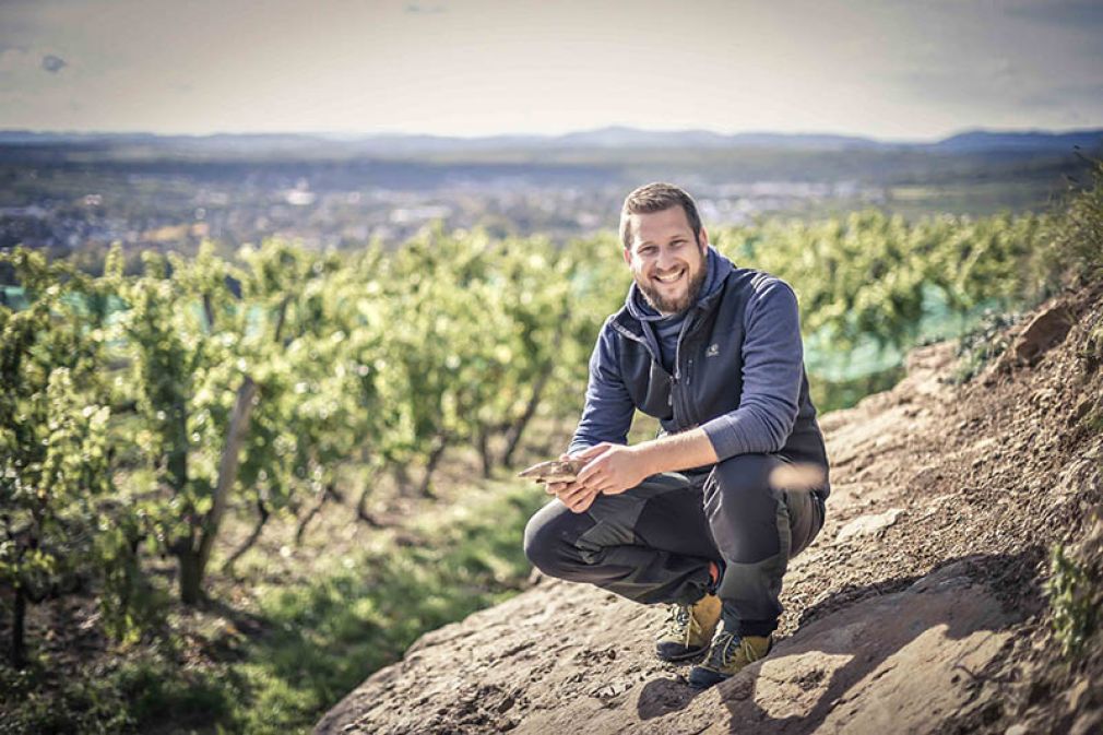 Christoph Nastl, Betriebsleiter im Weingut Bründlmayer, setzt auf IoT über die Vernetzung mit LoRaWAN.