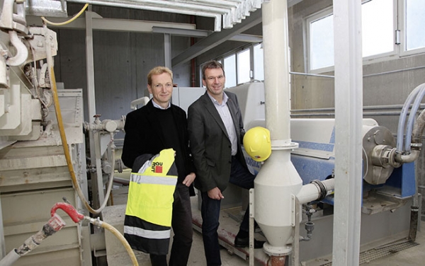 Die Geschäftsführer der Baumit Bad Ischl GmbH, Stephan Giesbergen (links) und Wilhelm Struber.