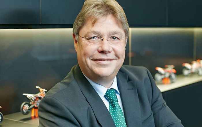 Harald Plöckinger folgt Bernd Vogl als Austrian Standards Vizepräsident.