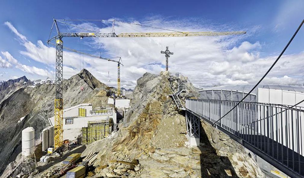 Foto: Bau der James-Bond-Erlebniswelt in Sölden.