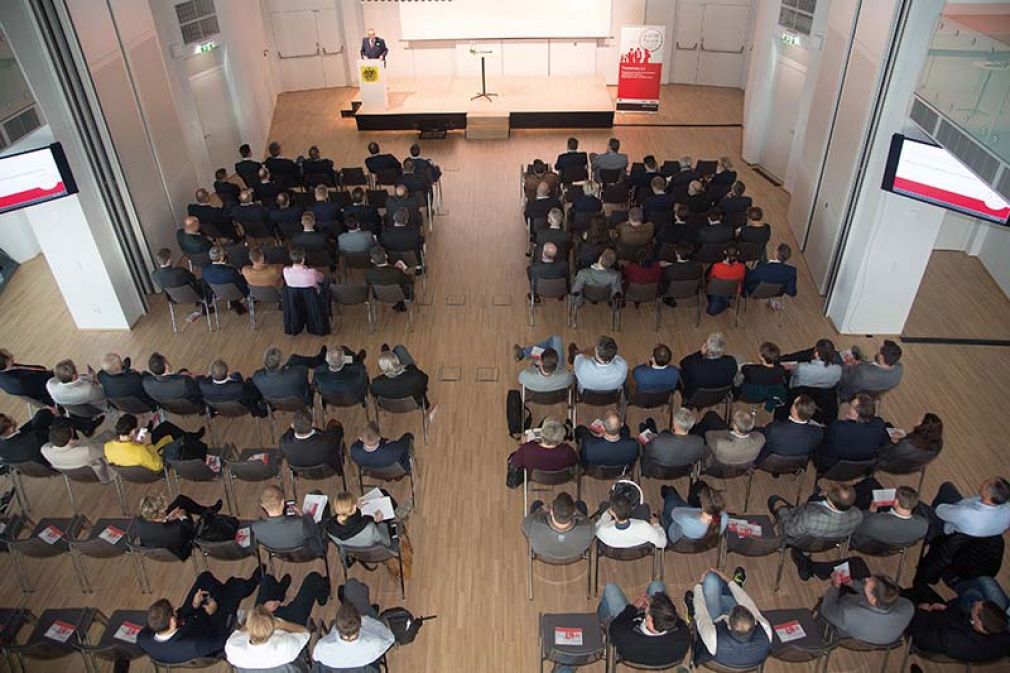 Foto: Beim 4. VÖTB-Forum erfuhrt man unter anderem, was militärischer und wirtschaftlicher Erfolg gemeinsam haben: im richtigen Moment die Regeln brechen.