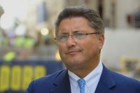 "Durch die Zusammenführung wollen wir nach außen zeigen, dass wir zusammen ein starkes Team sind und unser Full-Service-Angebot für alle Bauleistungen flächendeckend anbieten", erklärt PORR-CEO Karl-Heinz Strauss.