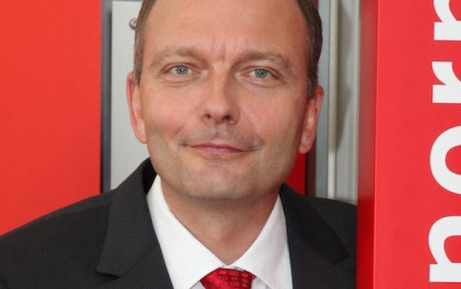 (Foto: Internorm) Internorm-Vorstand Christian Klinger freut sich auf die &quot;vereinfachte Form der Förderung&quot; für thermische Sanierung im Jahr 2013. 