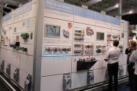 Auf den Power-Days in Salzburg können Besucher des Messestands von Phoenix Contact ein Wochenende mit dem Tesla Model X gewinnen.
