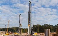 Beim Bau eines Teilchenbeschleunigers in Darmstadt kommen zwei Liebherr-Großdrehbohrgeräte LB 44-510 zum Einsatz.