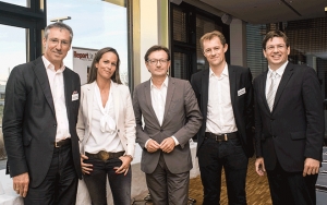 Gerhard Schuster, Caroline Palfy, Gerhard Hirczi und Thomas Madreiter mit Moderator Martin Szelgrad. 