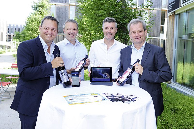 Foto: Dieter Jandl und Walter Ogris von addIT mit Gerhard Zeiner, SAP, und Horst Wild, Weinbauverband Kärnten.