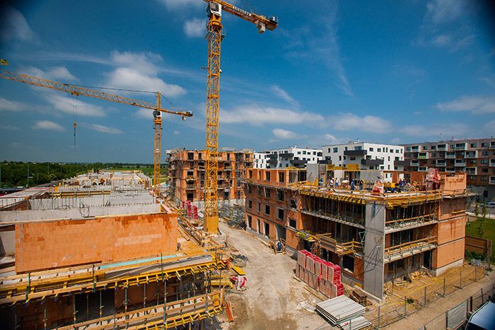 Die aktuell größte Ziegelbaustelle Österreichs in der Seestadt Aspern ist die wichtigste Referenz für die einschalige monolithische Massivbauweise mit dem Porotherm W.i.