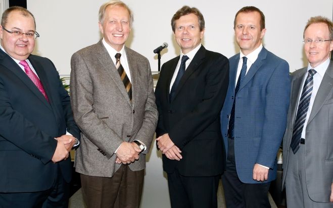 Michael Würdinger, FH Technikum Wien; Reinhart Kögerler, Christian Doppler Forschungsgesellschaft, Lothar Roitner, Obmann FH Technikum, Martin Horauer, Josef Ressel Zentrum, Fritz Schmöllebeck, FH Technikum. Foto: A. Kawka
