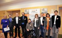 Informationsinititative zum Thema Disability und Arbeitsmarkt: Karina Tajmar, Peter Scheinecker, Thomas Czechtizky, Mario Batusic, Gerhard Hochmayr, Edith Steirer, Markus Neuherz, Nicola Vogl, und Thomas Hill.