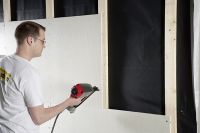 Die Trägerplatte ist leicht, sehr widerstandsfähig, extrem elastisch und hoch belastbar. 