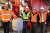 Foto: Hochtemperatur-Wärmepumpe für Trocknungsprozesse mit Carlo Callegati und Stefan Puskas (Wienerberger), Veronika Wilk und Thomas Fleckl (AIT).