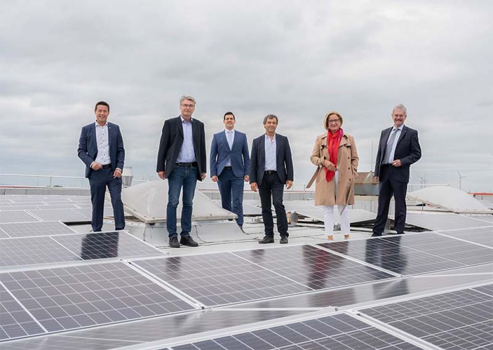 Foto: v.l.: Landtagsabgeordneter Kurt Hackl, Projektleiter Günter Bauer, Wolkersdorfs Bürgermeister Dominic Litzka, UnternehmerErwin Kotányi, Landeshauptfrau Johanna Mikl-Leitner, Landtagspräsident Karl Wilfing