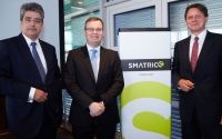 Starthelfer für Elektromobilität: Wolfgang Hesoun, Michael Viktor Fischer und Wolfgang Anzengruber. (Foto: Smatrics/APA-Fotoservice/Preiss)