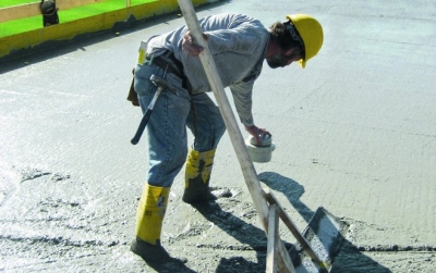 Mit Concremote Betonmonitoring können die Anwender auf Basis von Messwerten zur Betonfestigkeit den Bauprozess optimieren.