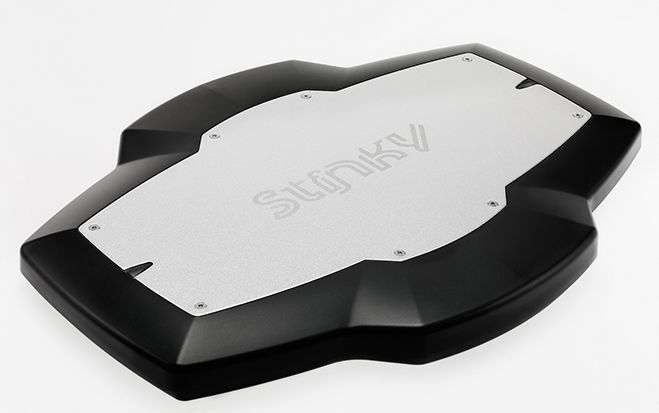 (Foto: Stelulu) Gaming zu Fuß. Mit dem Stinky Footboard gibt man die Spielbefehle über Fußkontakt.