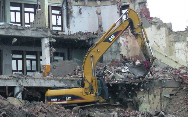 Foto: Die Recyclingbaustoff-Verordnung ist der Versuch, Qualitätssicherung direkt an der Quelle, beim Abbruch, zu schaffen.