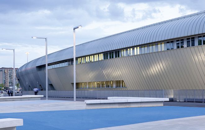 (Foto: Prefa/ Marion Lafogler)Die »alte Dame« in neuem Gewand: die Fassade des neuen Juventus-Stadions.  