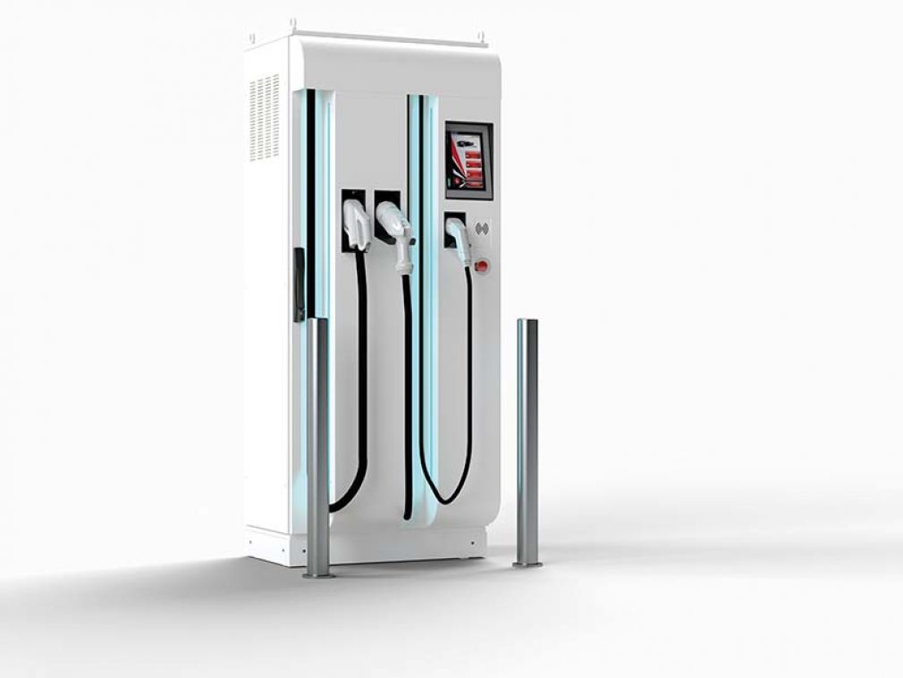 Foto: Mit dem »Compact Power Charger 50 kW« können Elektroautos innerhalb von 20 Minuten auf 80 % Batteriekapazität geladen werden.