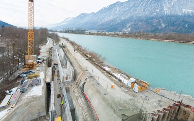 aftwerk Langkampfen die Fischdurchgängigkeit wieder her. Bis Herbst 2015 wird die volle Funktionstüchtigkeit erreicht. 