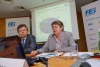 FEEI-Präsidentin Mag. Brigitte Ederer und Geschäftsführer Dr. Lothar Roiter präsentieren den Wirtschaftsbericht der Elektro- und Elektronikbranche. Bildrechte: FEEI/APA-Fotoservice/Tanzer.