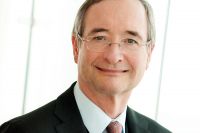 "Von einer Arbeitszeitflexibilisierung profitieren vor allem Mittelbetriebe, die keine Schichtdienste fahren können und mit ihrer Mannschaft in temporären Spitzenzeiten ihre Aufträge abarbeiten müssen", ist Leitl überzeugt. 