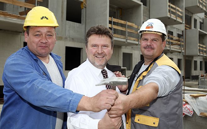 (Foto: Stadt Wien) »Mit den zusätzlichen Mitteln sorgen wir für einen weiteren kräftigen Impuls für die Neubau- und Sanierungsleistung sowie die Wirtschaft in der Stadt«, sagt Wohnbaustadtrat Michael Ludwig. 