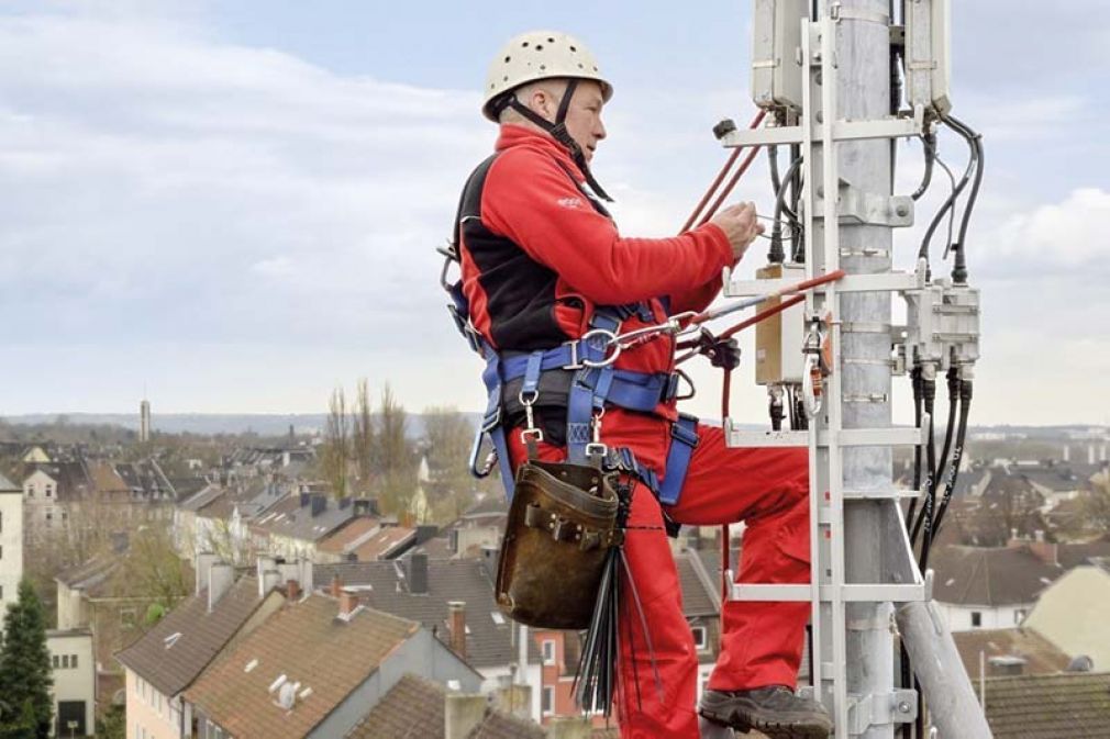 Foto: EQOS Energie bietet auch die Errichtung von privaten 5G-Netzen für die Industrie an.