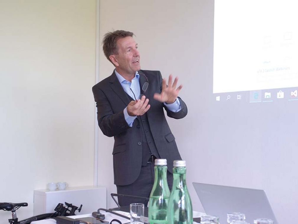 »Niemand kauft mehr ein ERP-System«