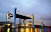 Größte Hubbrücke der Welt eröffnet