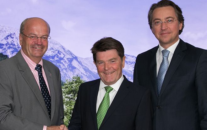 Aufsichtsrat-Vorsitzender Christian Struber mit August Hirschbichler und Leonhard Schitter. Foto: SAG