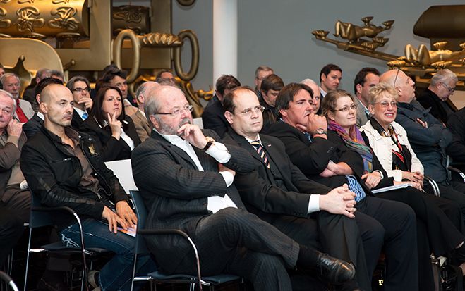 Das Publikum beteiligte sich auch heuer wieder aktiv am Geschehen und brachte interessante Aspekte in die Diskussion ein. Foto: Milena Krobath