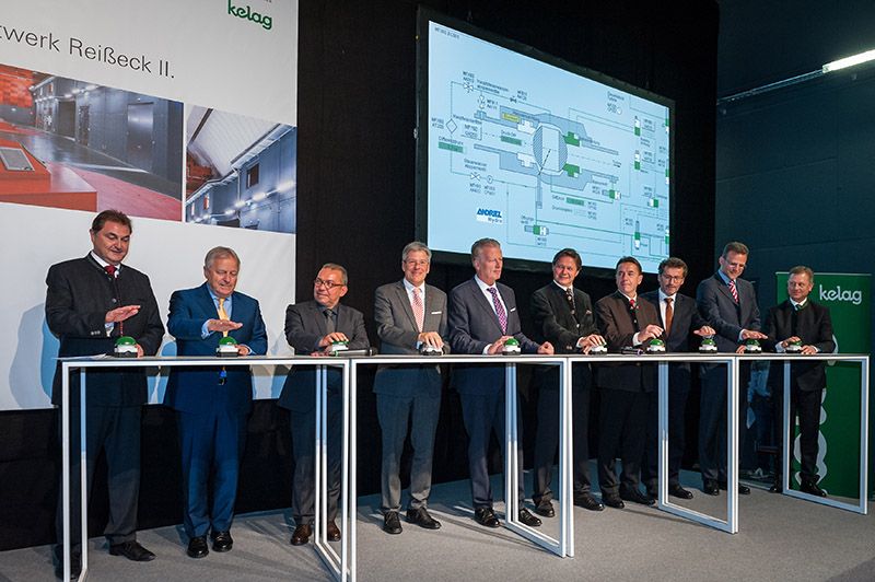 v.l.n.r.: Feierliche Inbetriebnahme von Reisseck II:  Karl Heinz Gruber (VERBUND Hydro Power GmbH), Leo Windtner (Energie AG Oberösterreich), Armin Wiersma (KELAG), Landeshauptmann Peter Kaiser, Vizekanzler Reinhold Mitterlehner, Wolfgang Anzengruber (Verbund AG), Bürgermeister Erwin Angerer (Mühldorf), Josef Mayrhuber (Verbund Hydro Power GmbH), Stefan Hinteregger (Arge Reisseck II), Michael Amerer (Verbund Hydro Power GmbH)