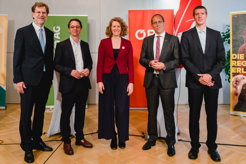 Pressekonferenz mit Andreas Zakostelsky (VBV), Lukas Stühlinger (oekostrom), Katharina Rogenhofer, (Klimavolksbegehren), Mark Topal (ÖBB) und Jan Dörrich (REWE). Foto: Ines Futternknecht